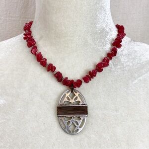 Coldwater Creek Stone Chip Necklace with silver tone Pendant